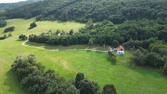 Horné Plachtince - luxusný rodinný dom pri lese