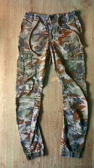 pánske jogger nohavice fishbone