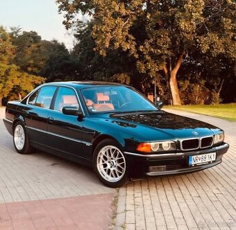 BMW 730 E38