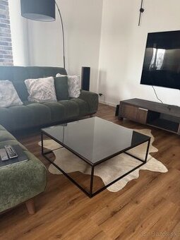 Predam konferencny stolik 90x90