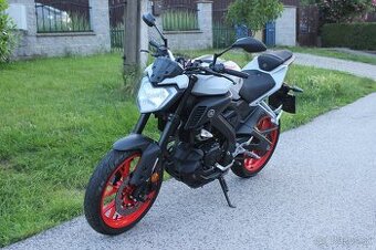 Yamaha mt-125