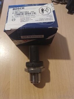 Snímač tlaku paliva Bosch 0281002842