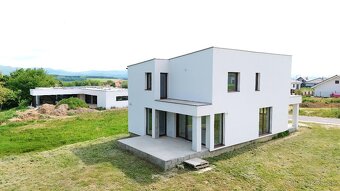 5-izb. rodinný dom s výhľadom na Inovec, T.Jastrabie