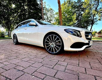 Mercedes e 220d w213
