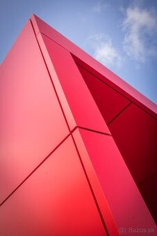 MONTÉR - ODVETRANÉ A PRESKLENNÉ FASÁDY - CELÉ SLOVENSKO