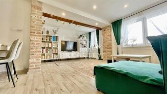 4i Zrekonštruovaný rodinný dom s veľkým pozemkom a...