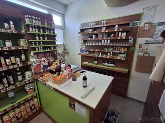 Predam krasne zariadenie do predajne orech + limetka - 1