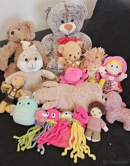 Plyšáky a hračky