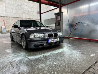 BMW e36 1.8 benzín