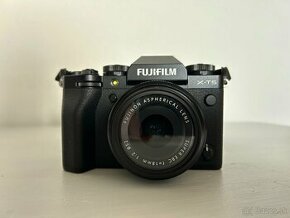 Fujifilm X-T5 + Fujinon 18mm f2.8