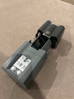 Automatické krmitko pre akvarijne rybky