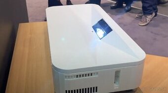 Projektor 4K EPSON EB-810E iba rozbalený
