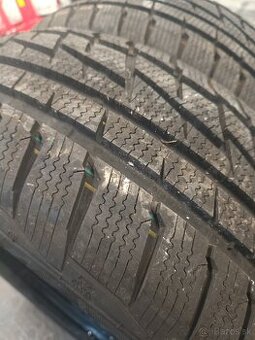 255/55 r18
