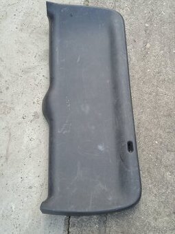 zadný plast na dvere škoda octavia 1 combi