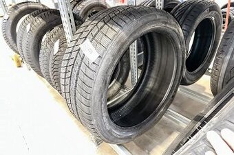 Barum Polaris 5 255/40R 19 V XL