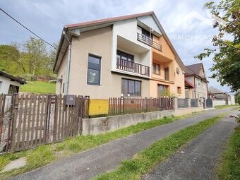ZNÍŽENÁ CENA: Dvojpodlažný rodinný 1/2 dom v Cinobani