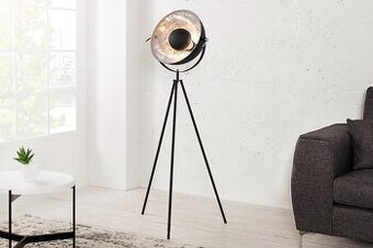 Stojaca lampa Atelier – dizajnový kúsok, 145 cm, 89 € – oso
