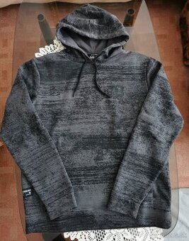 Mikina s kapucnou
