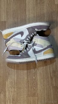 Air Jordan MID SE Craft