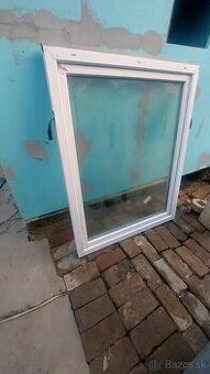 Plastove okno s ramom - 1