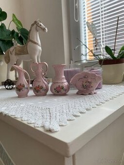 Ružový porcelán