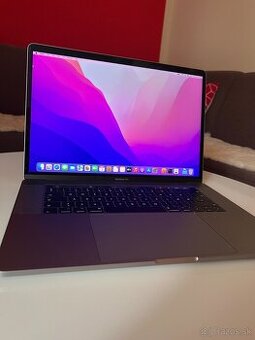MacBook Pro 15" (2017, model A1707, i7)