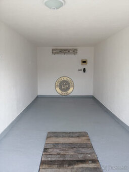 Na predaj garáž v Senici