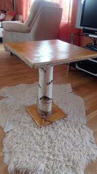 Konferenčný stolík