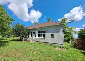 2i RD ( hospodárska usadlosť) v Kolárove, časť Veľký Ostrov