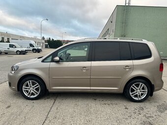 Volkswagen Touran 1.4 TSI Highline 7 miest + Ťažné