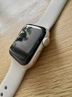 Apple Watch SE 2 40 mm Starlight