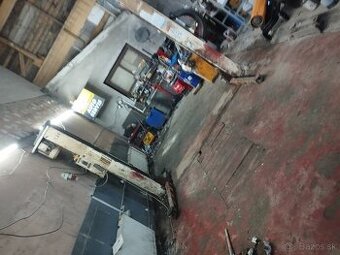 Dvojstĺpový zdvihák 2,5t