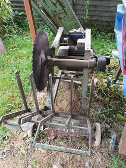 Predám funkčný cirkulár na rezanie dreva (380 V)