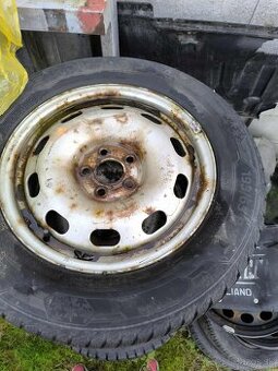 Zimne gumy s diskami 195/65 R15