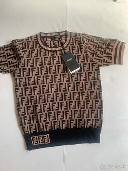 Svetrík FENDI, č. 38/40