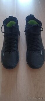 Tarfy Nike