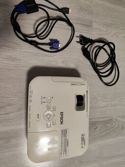 Projektor Epson EB-S11