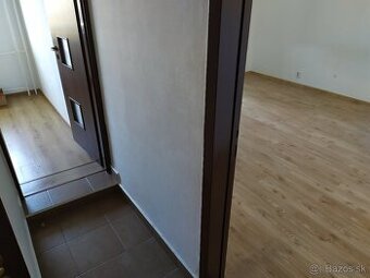 1,5 izbový INVESTIČNÝ byt, 39m2, lodžia, Sofijská-Ťahanovce