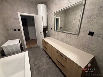 3 izbový byt Topoľčany s vlastným parkovacím miestom / PR
