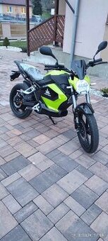 Elektrický motocykel