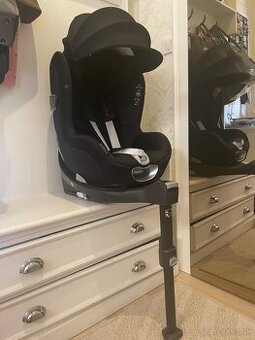 Autosedačka Cybex Sirona T i-Size + základňa