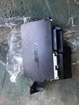 Zosilňovač BOSE Audi