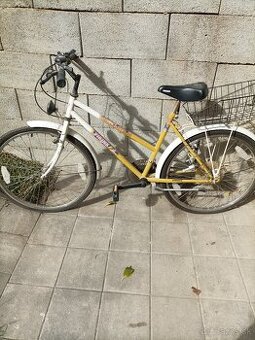 Starsi damsky mestsky bicykel