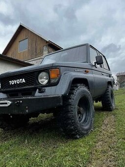 Toyota LAND CRUISER 4X4 LJ70 - 1