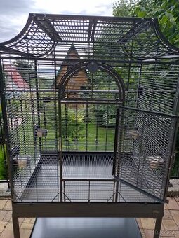 Voliera pre papagáje