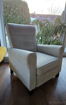 Polohovatelné kreslo