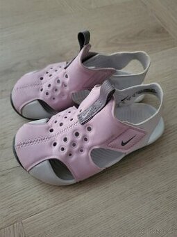 Nike sandalky veľkosť 25