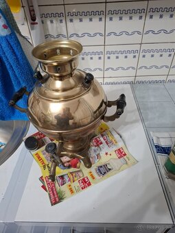 Ruský samovar elektrický
