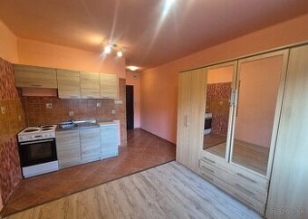 MH292-Na predaj garsónka na VII.sídlisku v Komàrne