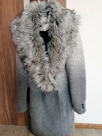Značkový zimný kabát Khujo S